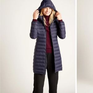 Quince Lighweight Down Long Puffer Jacket Black Small